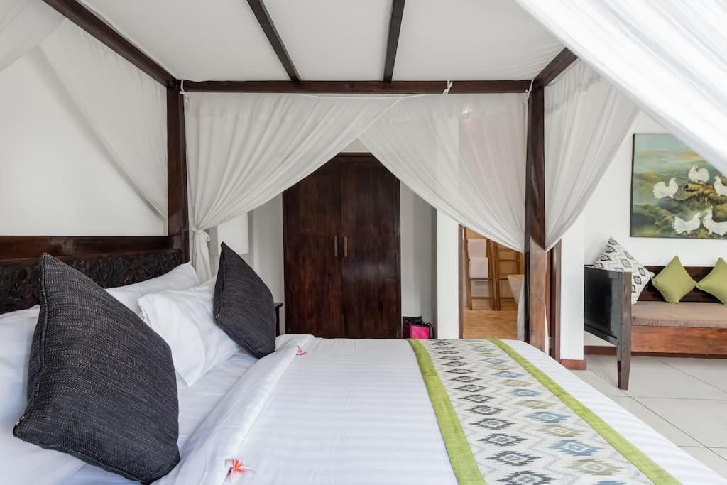 Villa Annecy เซมินยัค ภายนอก รูปภาพ